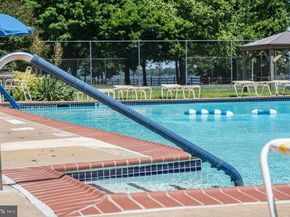 44303 Delaire Landing Road 303, Philadelphia PA 19114