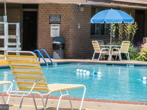 44303 Delaire Landing Road 303, Philadelphia PA 19114