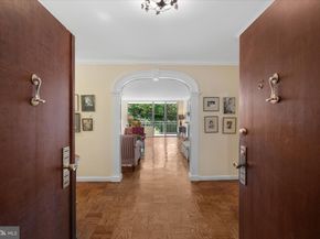 4100 Cathedral Avenue NW 717, Washington DC 20016