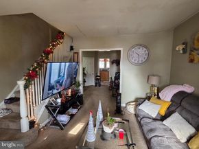 6042 Tackawanna Street, Philadelphia PA 19135