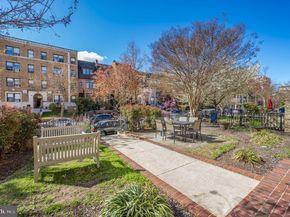 1321 NW Fairmont Street NW 1, Washington DC 20009