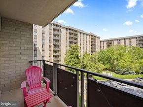 3100 S Manchester Street 541, Falls Church VA 22044