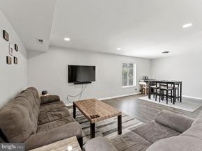3100 S Manchester Street 541, Falls Church VA 22044