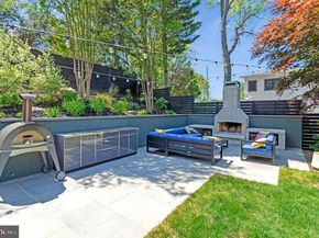1228 Perry William Drive, Mclean VA 22101