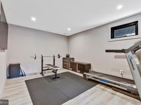1228 Perry William Drive, Mclean VA 22101