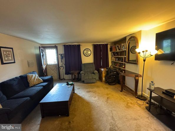 1414 E 13TH Street, Crum Lynne PA 19022