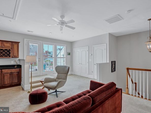 708 Day Lane, Alexandria VA 22314