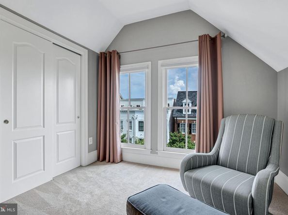 708 Day Lane, Alexandria VA 22314