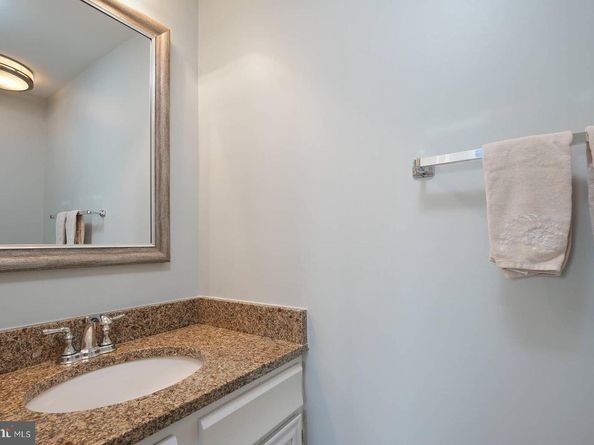 6012 2nd Street N, Arlington VA 22203