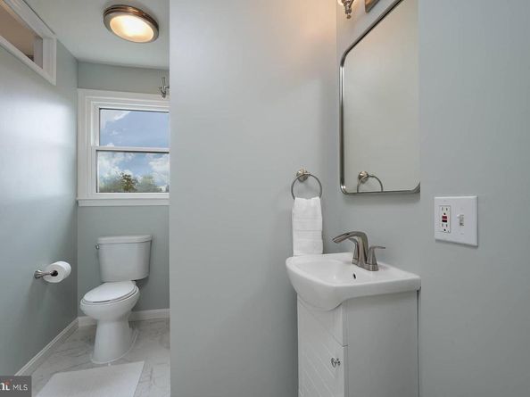 6012 2nd Street N, Arlington VA 22203