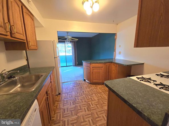 5026 N Convent Lane J, Philadelphia PA 19114