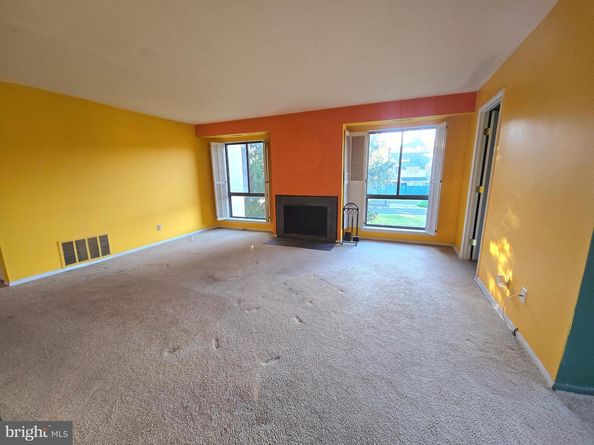 5026 N Convent Lane J, Philadelphia PA 19114
