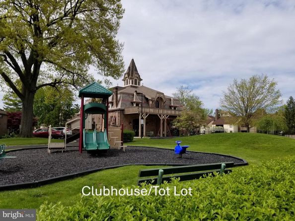 5026 N Convent Lane J, Philadelphia PA 19114