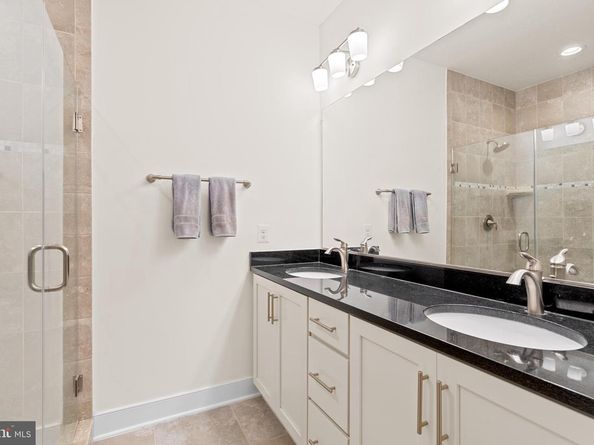 608 E Alexandria Avenue, Alexandria VA 22301