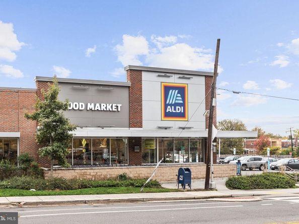 608 E Alexandria Avenue, Alexandria VA 22301