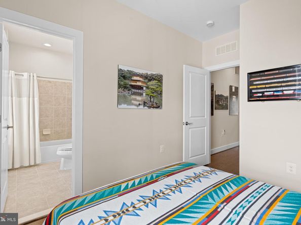 608 E Alexandria Avenue, Alexandria VA 22301
