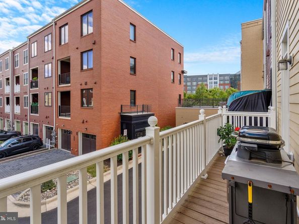 608 E Alexandria Avenue, Alexandria VA 22301