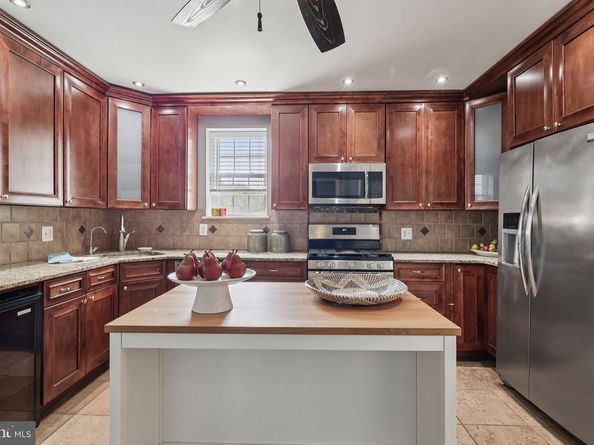 506 E Gorgas Lane, Philadelphia PA 19119