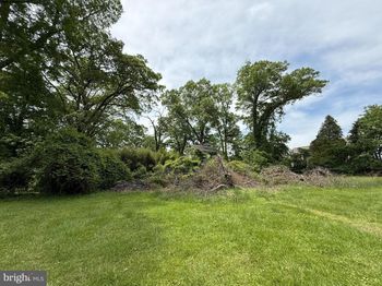 2818 Cedar Lane