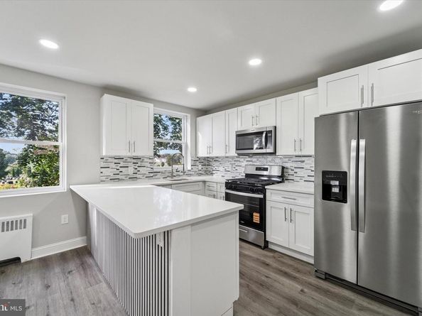 6858 Clover Lane, Upper Darby PA 19082