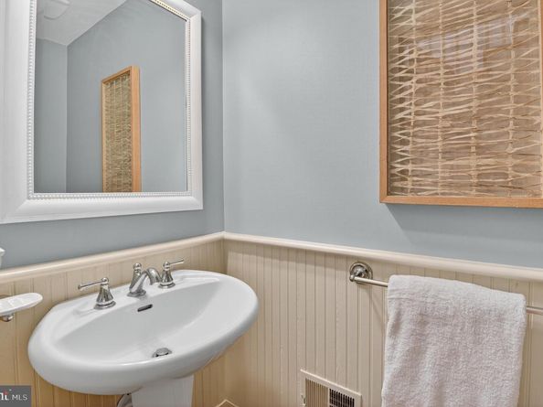6412 Ridge Drive, Bethesda MD 20816
