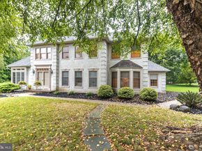 10 Shalimar Lane, Maple Glen PA 19002