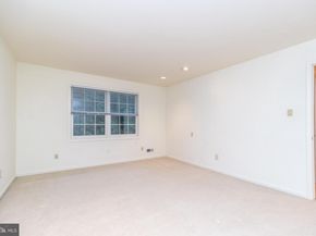 10 Shalimar Lane, Maple Glen PA 19002