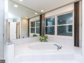 10 Shalimar Lane, Maple Glen PA 19002