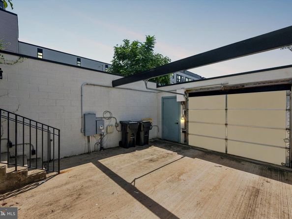 1325 D Street SE, Washington DC 20003