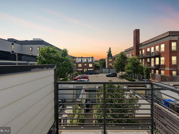 1325 D Street SE, Washington DC 20003