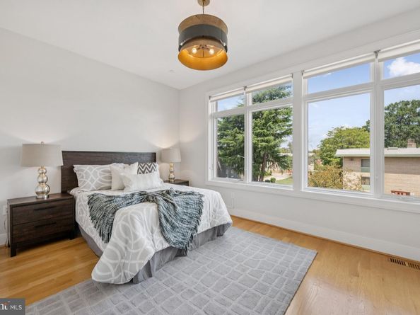 1325 D Street SE, Washington DC 20003