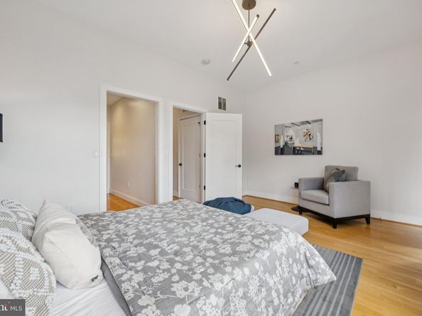1325 D Street SE, Washington DC 20003