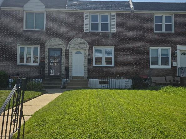 808 Rively Avenue, Glenolden PA 19036