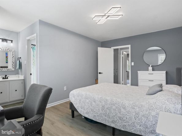 2643 Centennial Court, Alexandria VA 22311