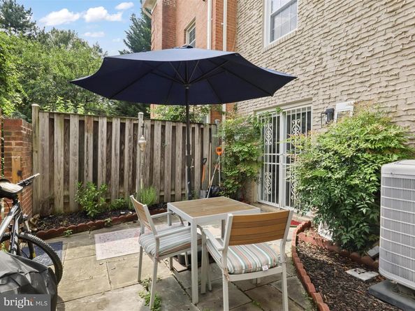 2643 Centennial Court, Alexandria VA 22311