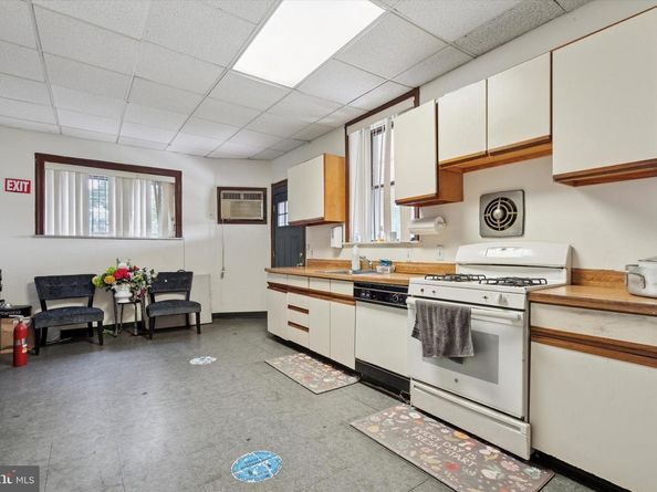 2530 Wharton Street, Philadelphia PA 19146