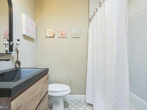 4815 N 7TH Street, Philadelphia PA 19120