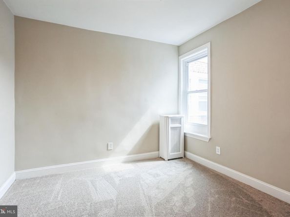 4815 N 7TH Street, Philadelphia PA 19120