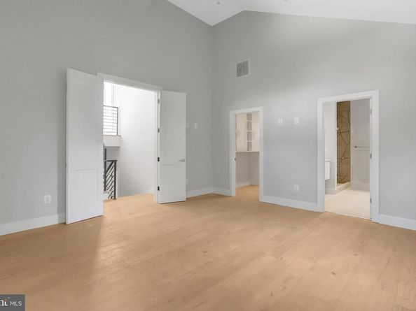 7435 Nigh Road, Falls Church VA 22043