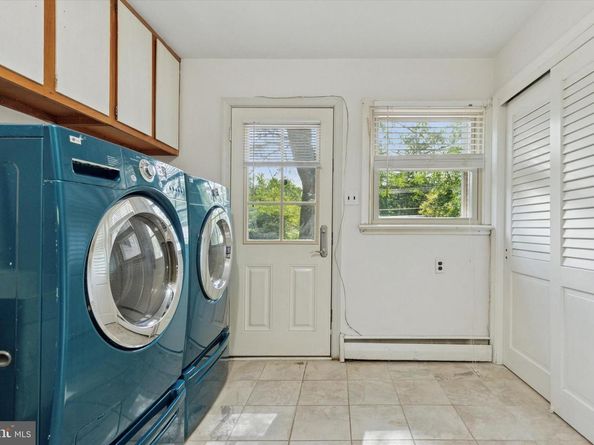 806 Hilton Lane, Elkins Park PA 19027