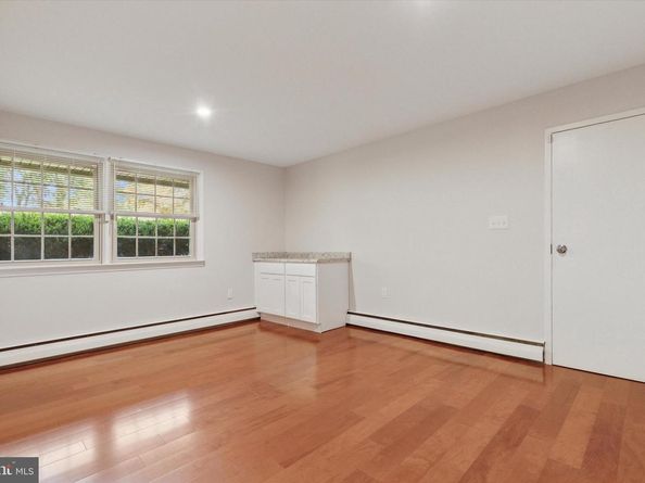 806 Hilton Lane, Elkins Park PA 19027