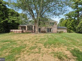 806 Hilton Lane, Elkins Park PA 19027