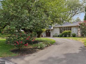 806 Hilton Lane, Elkins Park PA 19027