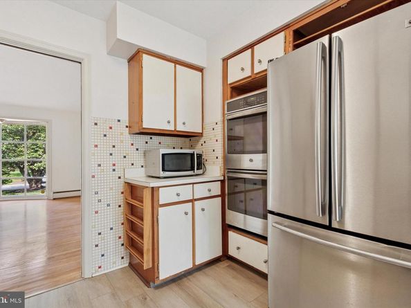 806 Hilton Lane, Elkins Park PA 19027