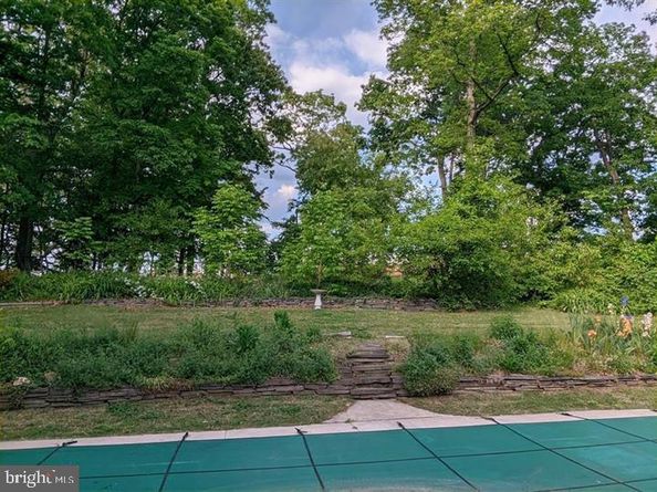 4837 Randolph Drive, Annandale VA 22003