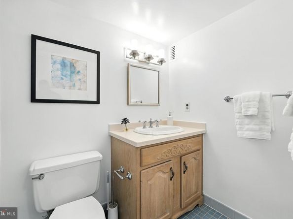 3001 Veazey Terrace NW 1102, Washington DC 20008
