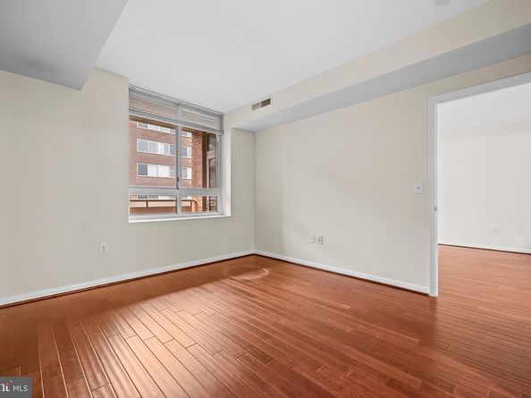 350 G Street SW N614, Washington DC 20024