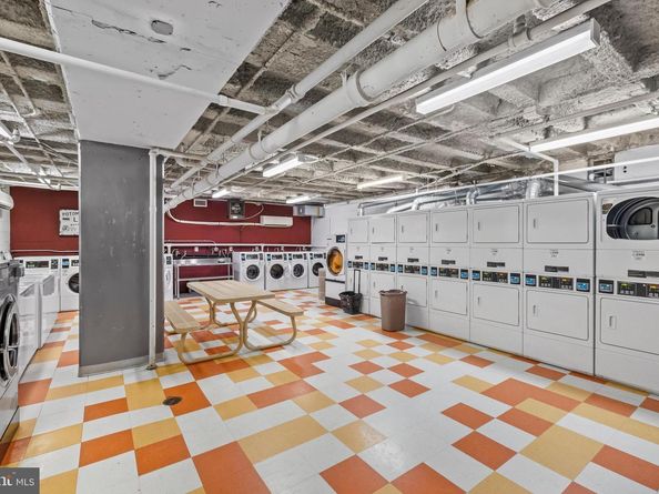 350 G Street SW N614, Washington DC 20024