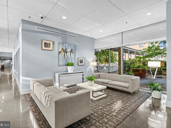 350 G Street SW N614, Washington DC 20024