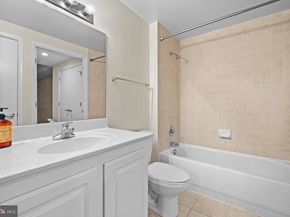 350 G Street SW N614, Washington DC 20024